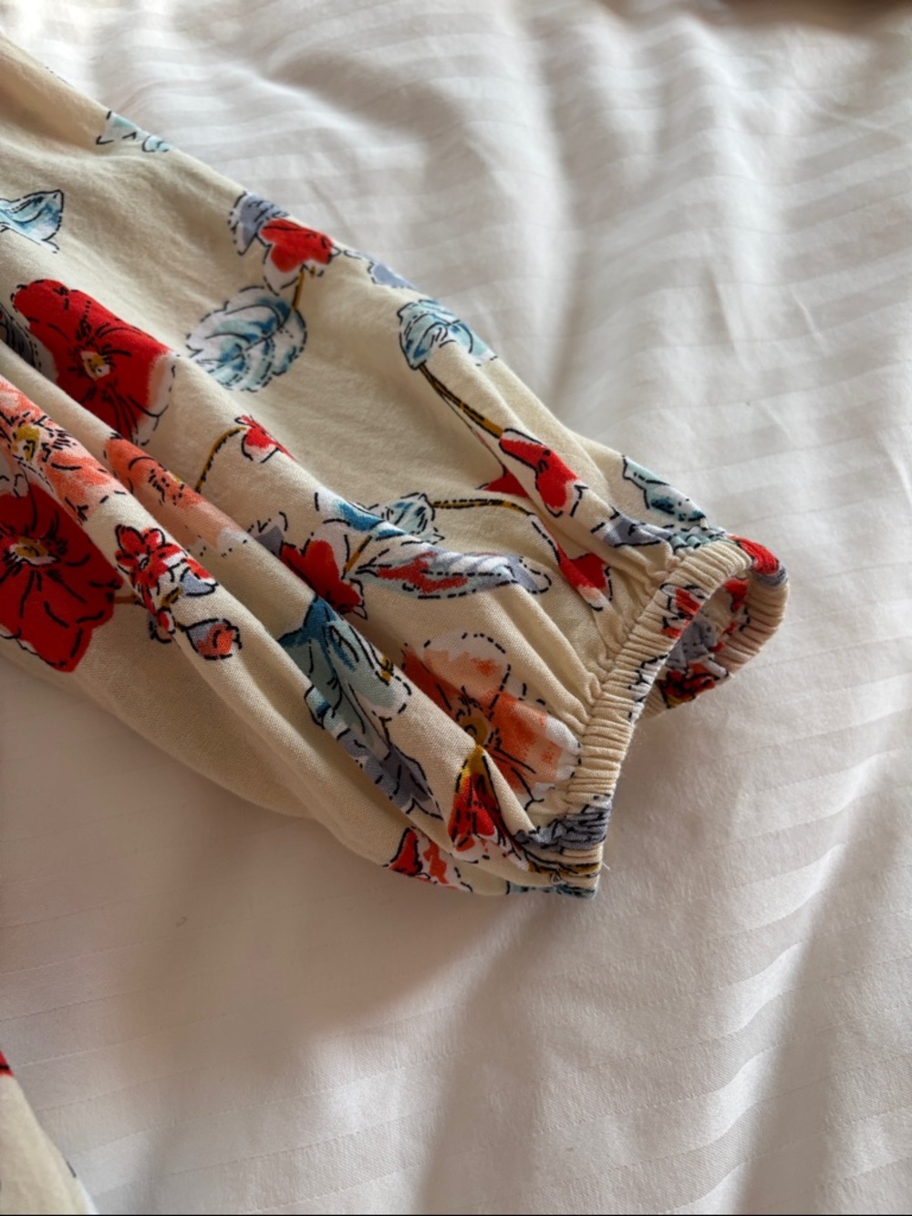 Patrons of Peace Floral Blouse — Cream, Red & Black - Picture 6 of 9